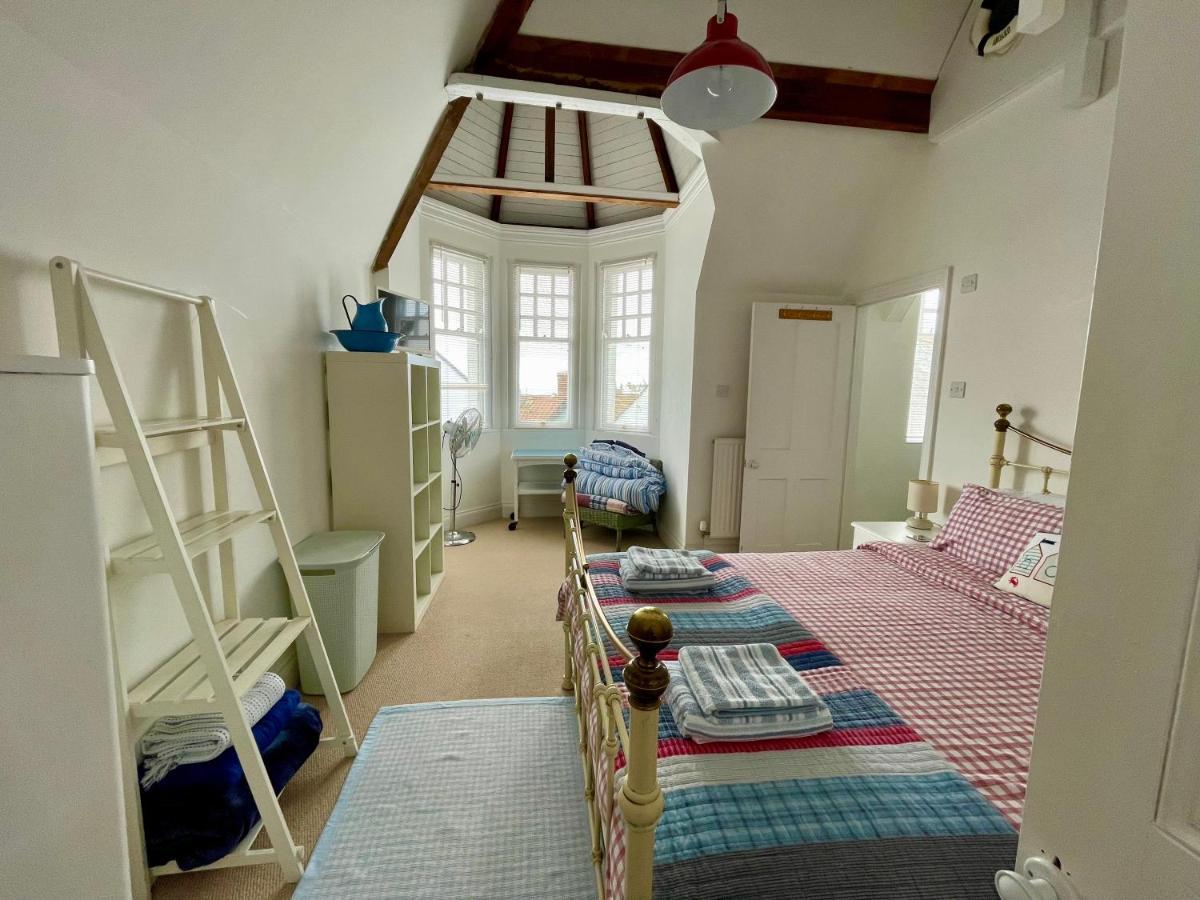 Lyme Regis Renovated Period Seaside Flat Apartment Екстериор снимка