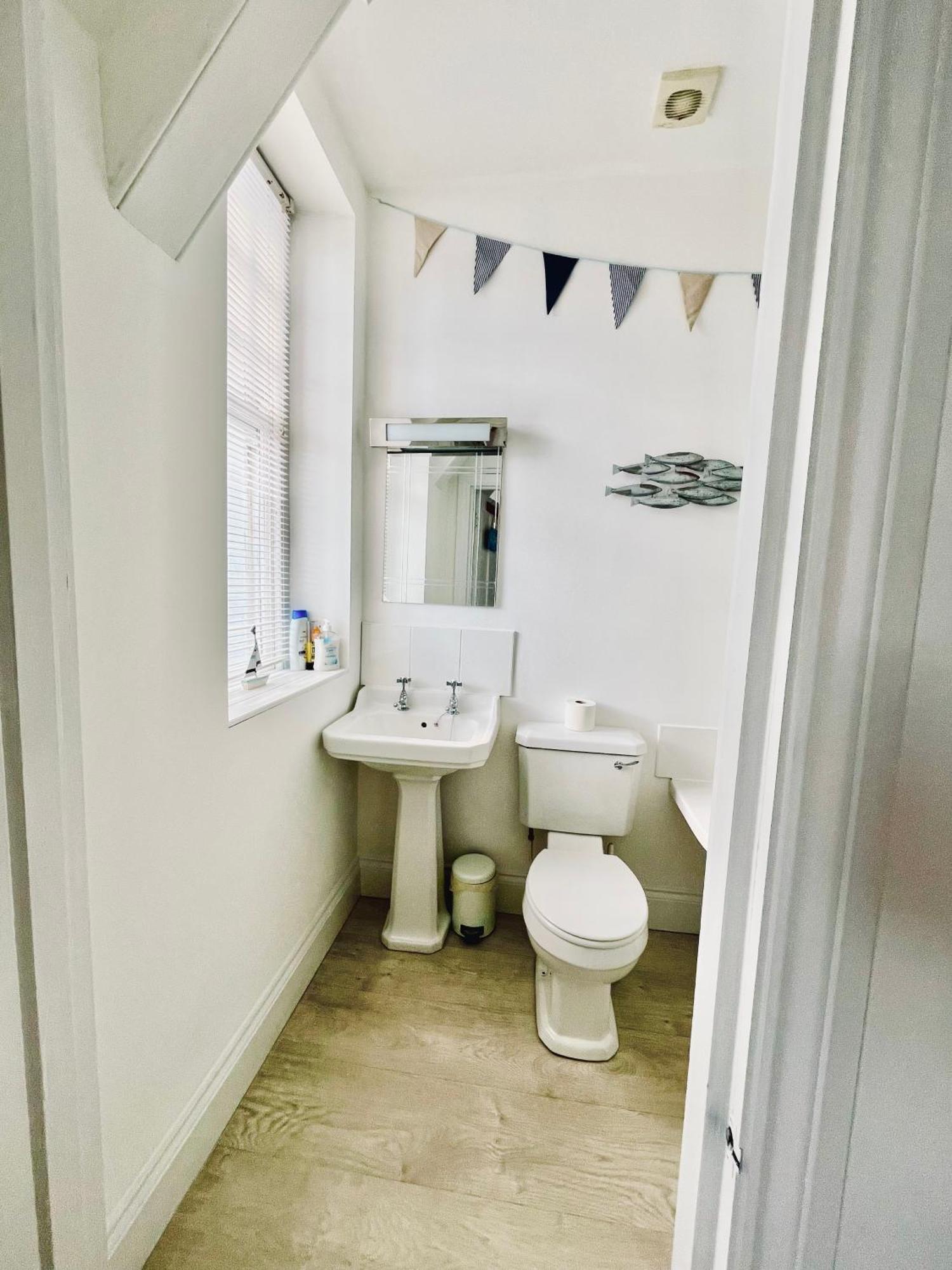 Lyme Regis Renovated Period Seaside Flat Apartment Екстериор снимка